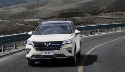 五菱星辰suv2021新款报价及图片 2021款售价6万起（分期首付仅需3万）